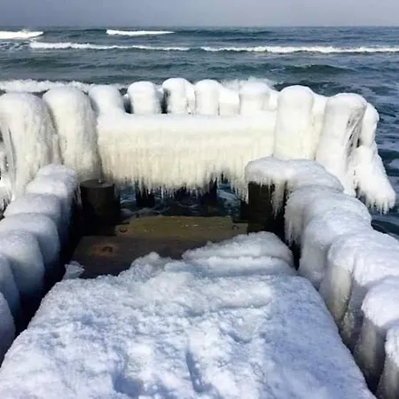 Azure Mare B&m * Kolobrzeg