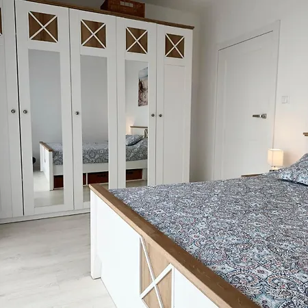 Azure Mare B&m Apartament *